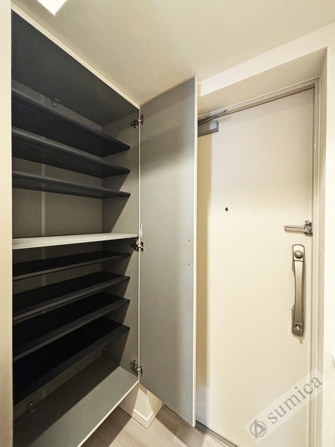 玄関　たくさん靴が収納できます♪♪