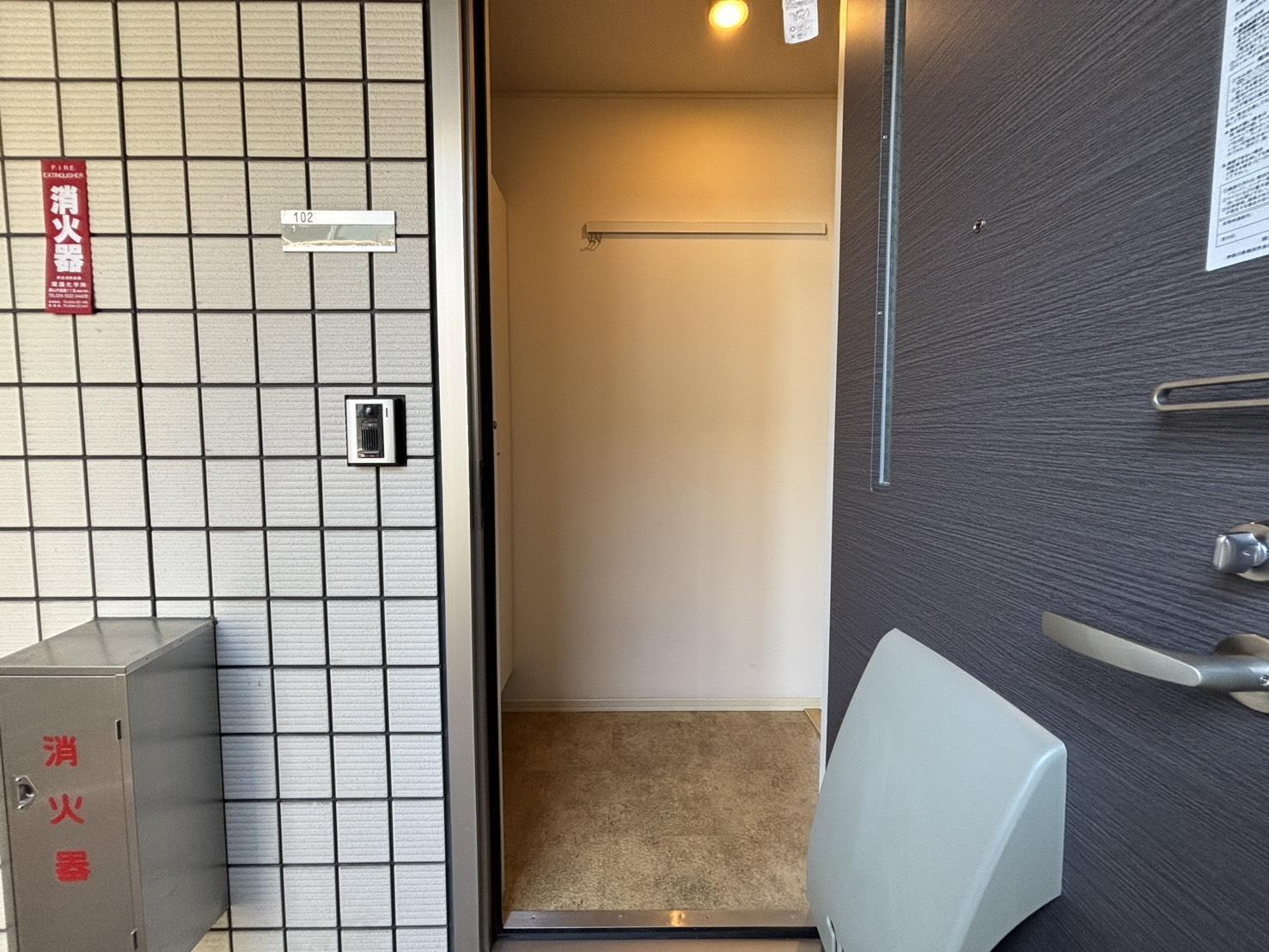 玄関
