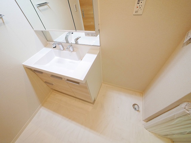 洗面設備　忙しい朝には欠かせない洗面所です