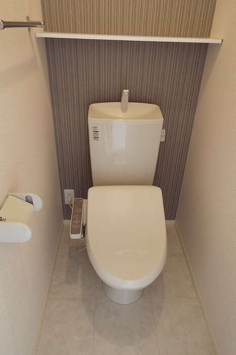 トイレ　温水洗浄暖房便座