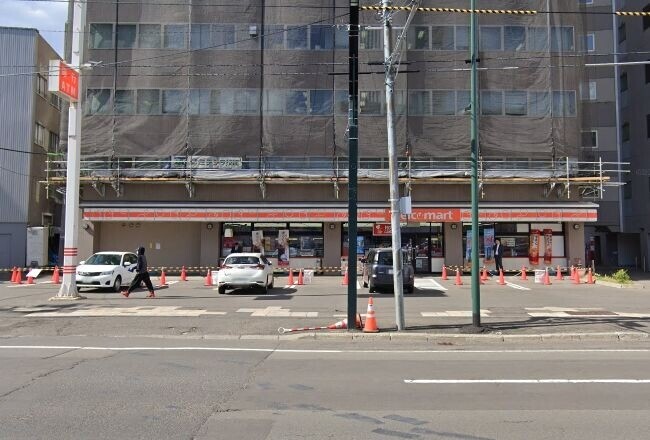 コンビニ　セイコーマート南9条店（コンビニ）まで107m