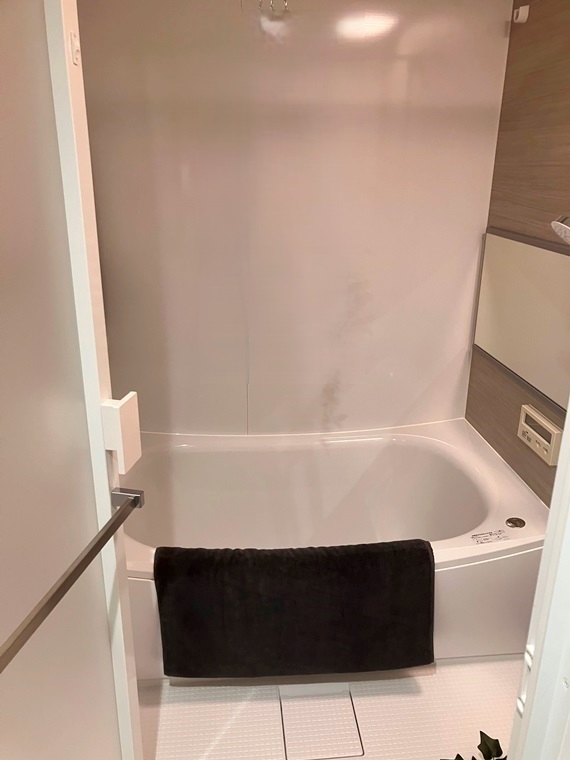 バス・シャワールーム　バス