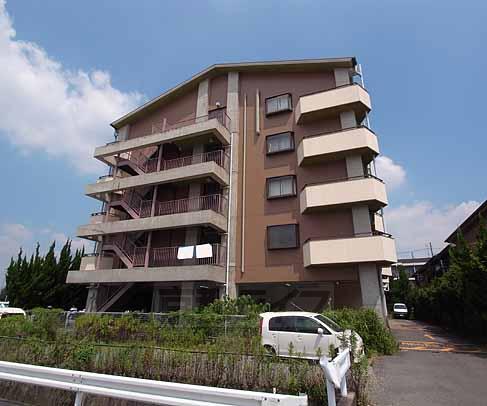 建物外観　インターネット無料です。