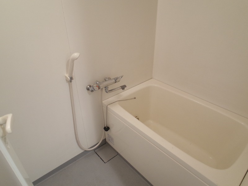 バス・シャワールーム　バスルーム