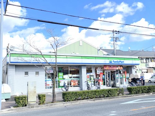 コンビニ　ファミリーマート 泉大津豊中店（コンビニ）まで447m