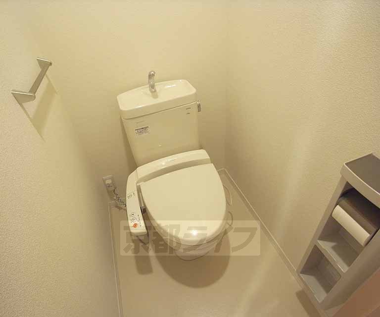 トイレ　ウォシュレット付トイレです。