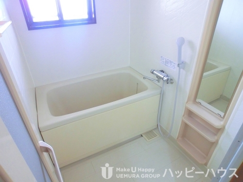 バス・シャワールーム　参考写真（別部屋の写真の為、内装が異なる場合がございます）