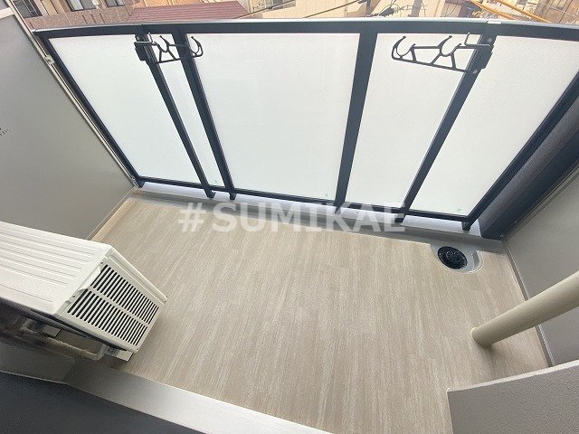 バルコニー　お洗濯にも便利なバルコニー付き