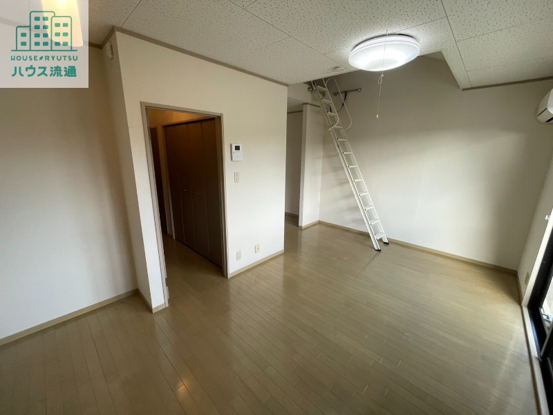 居室・リビング　※別号室の写真になります※