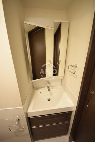 洗面設備　TAT LYON TIMBER TOWN　独立洗面台