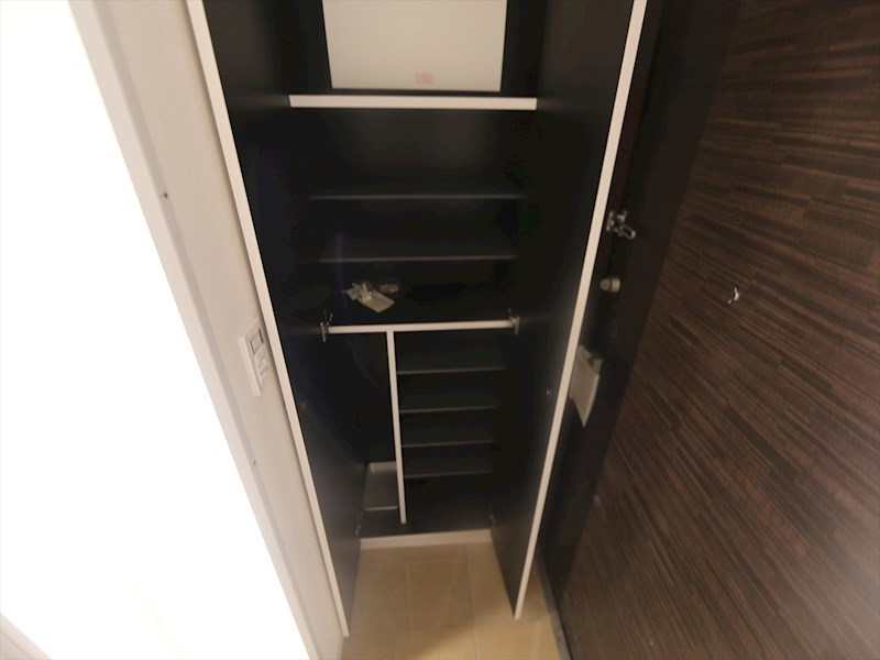 玄関　玄関　シューズボックス付（収納充実してます）