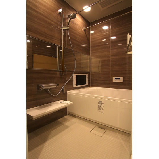 バス・シャワールーム　ＴＶ付です！！