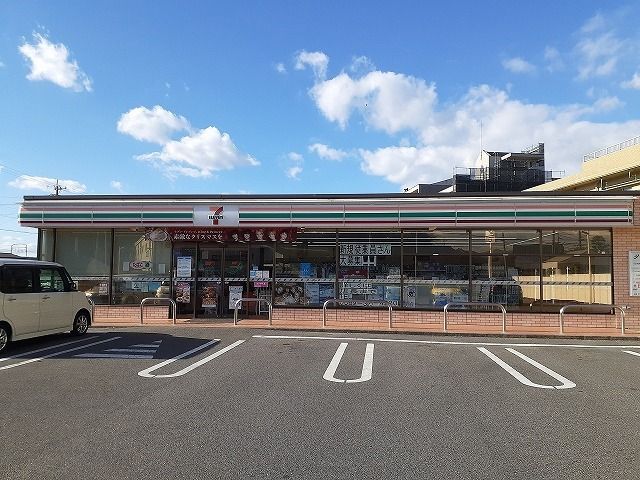 コンビニ　セブンイレブン常滑北条2丁目店（コンビニ）まで464m