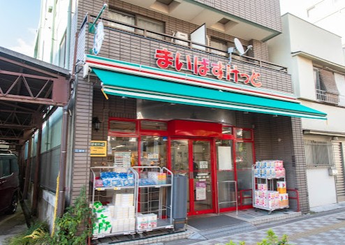 スーパー　まいばすけっと小村井駅前店（スーパー）まで258m
