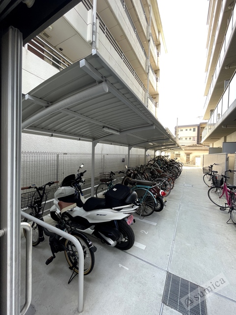 その他共有部分　バイク置き場もございます。
