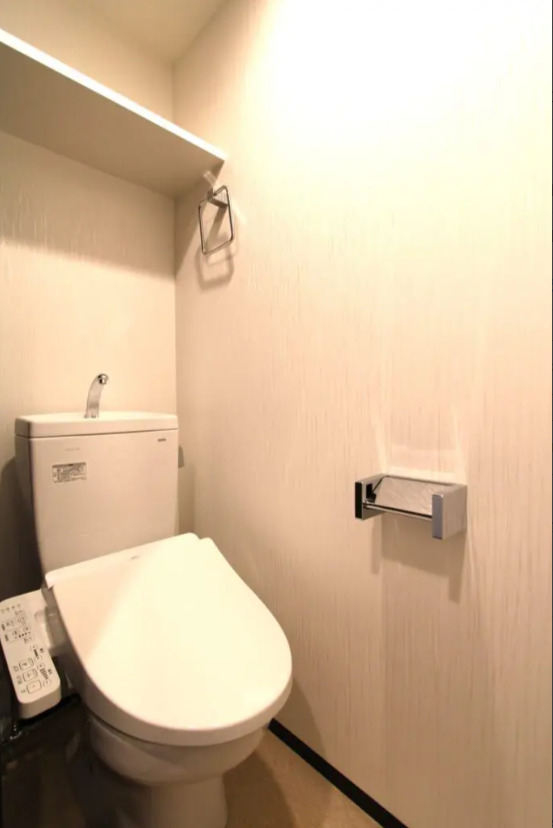 トイレ　レオングラン本町橋