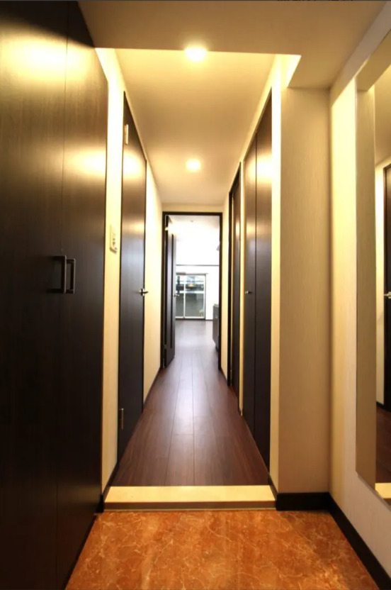 玄関　レオングラン本町橋