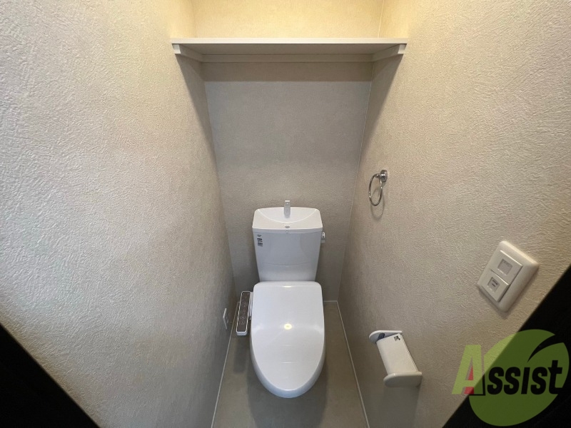 トイレ　温水洗浄便座付きのトイレは、使用しやすくうれしいですね。