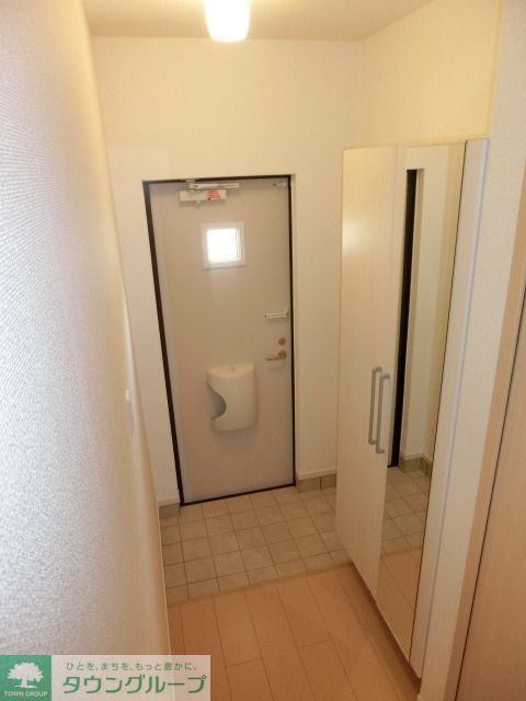 玄関　お問合せはタウンハウジングまで！※現地待合わせ相談可能