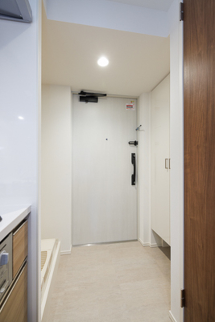 玄関　※写真は同タイプ住戸です。