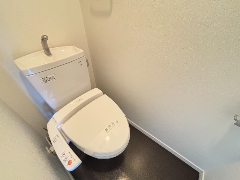 トイレ　別号室