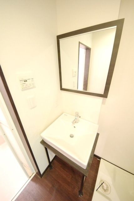 洗面設備　★オシャレな洗面台です★