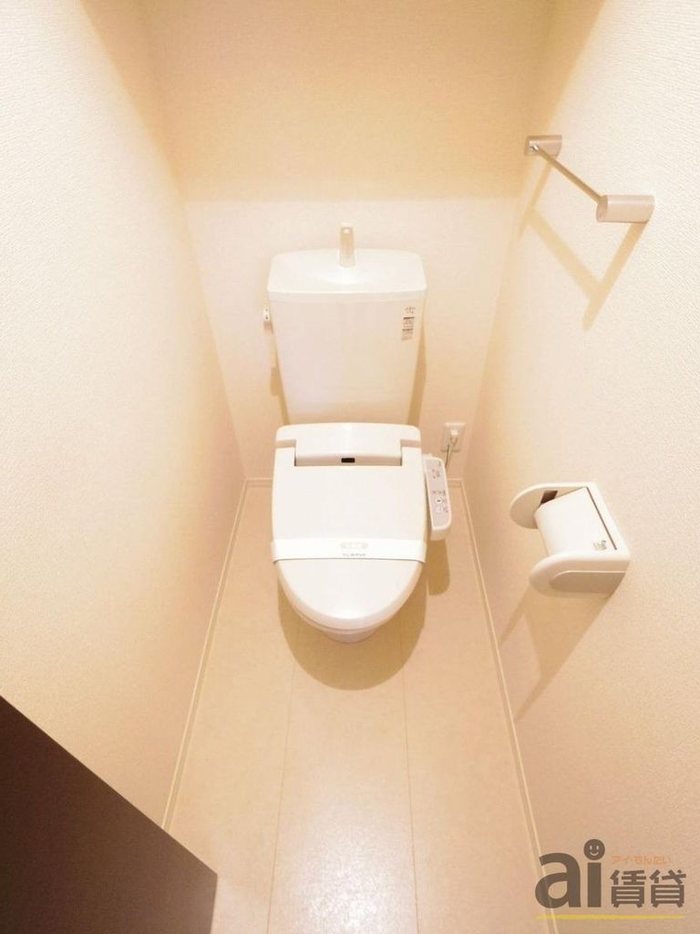 トイレ　※同仕様写真です