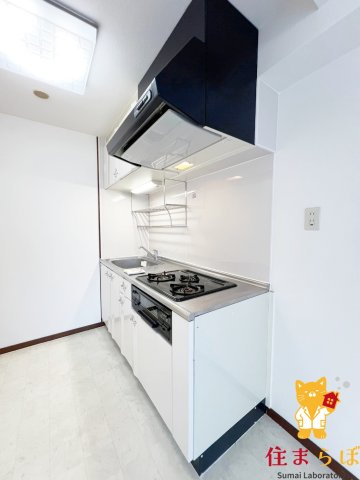 キッチン　出入りのしやすさを確認