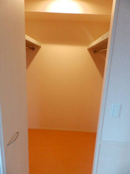収納　205 ウォーキンクローゼット
