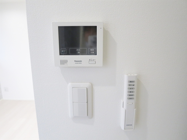 セキュリティ　TVモニター付きインターホンです！