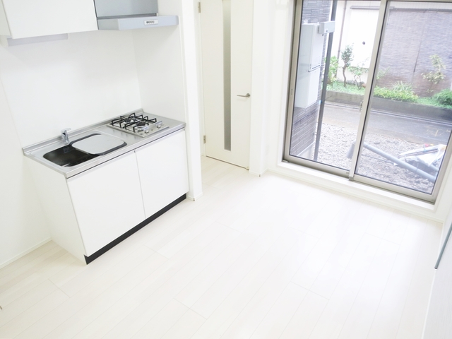 居室・リビング　角部屋★２面採光のお部屋です。