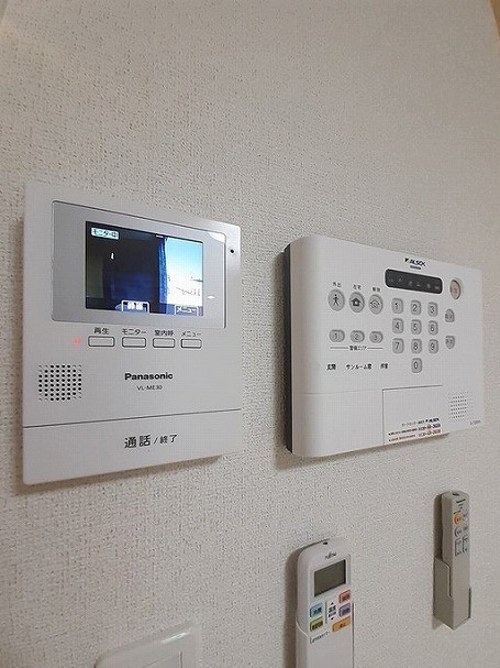 セキュリティ　テレビインターホン付き♪