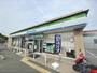 コンビニ　ファミリーマート香芝良福寺店（コンビニ）まで550m
