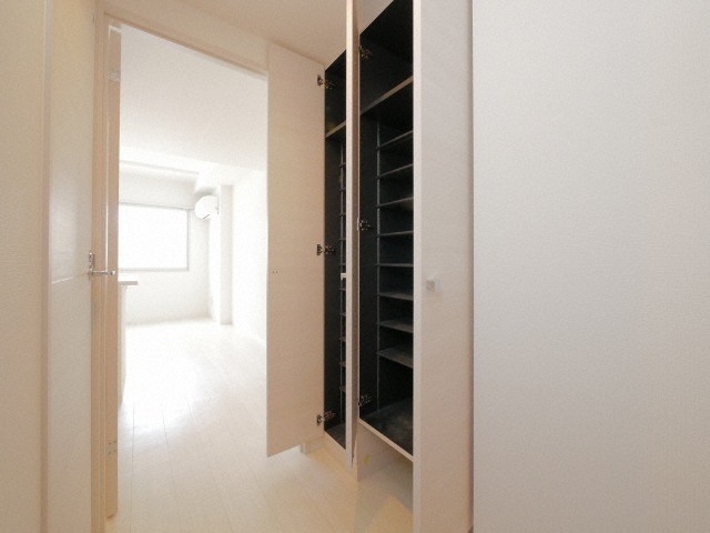 その他設備　シューズクローゼット付きです！