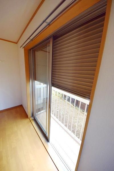セキュリティ　★防犯シャッター付き★