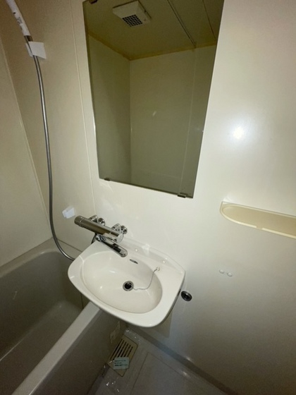 洗面設備　※別部屋の写真です