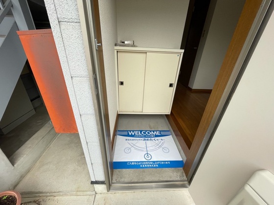 玄関　※別部屋の写真です