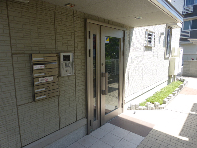 エントランス　オートロック付