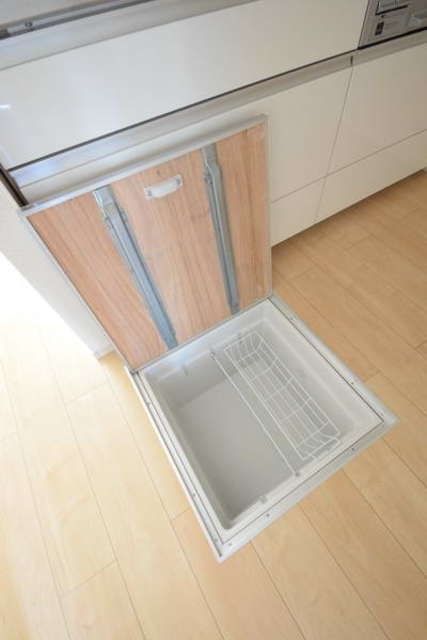 その他設備　☆床下収納☆