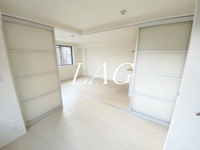 居室・リビング　洋室のお部屋です。