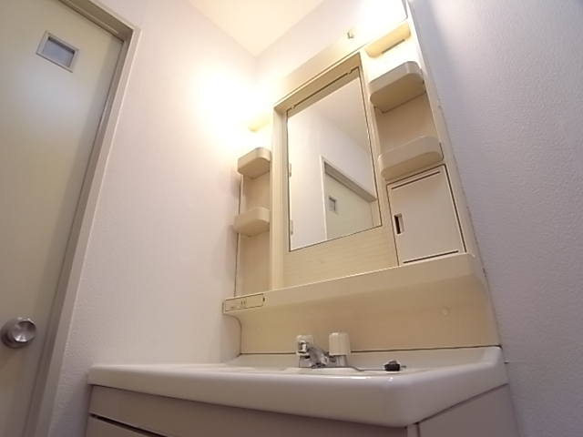 洗面設備　洗面所部分。