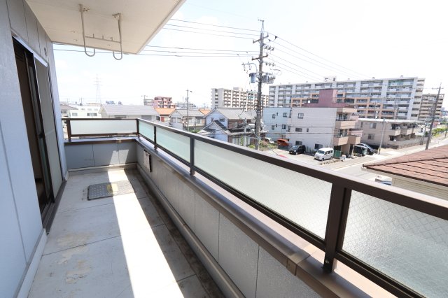 バルコニー　※別の号室の参考写真になります。
