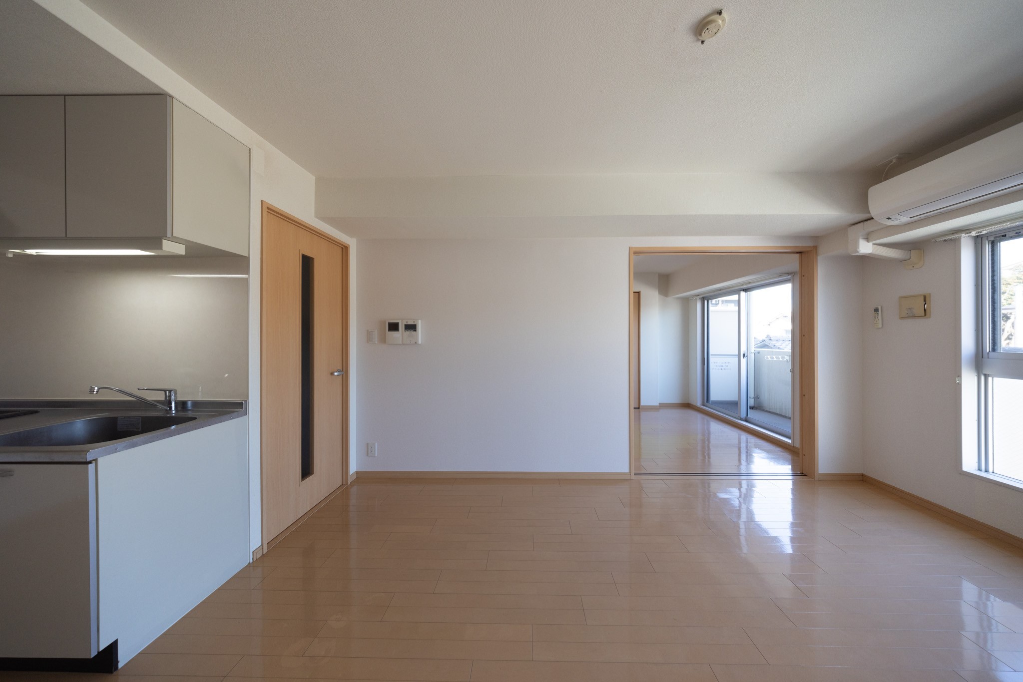 居室・リビング　※同一物件の別室写真になります