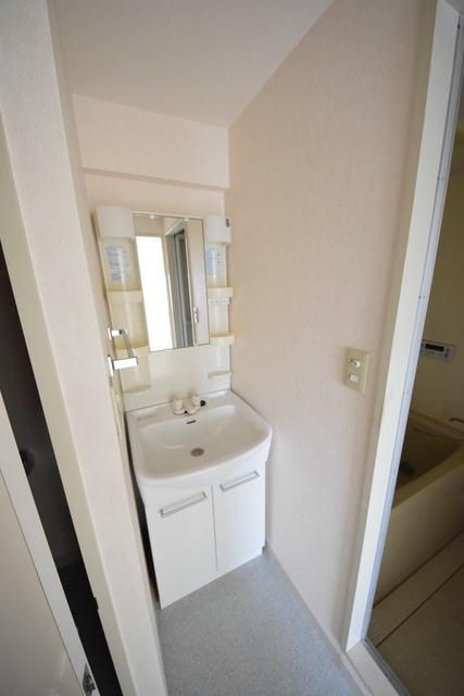 洗面設備　洗面化粧台