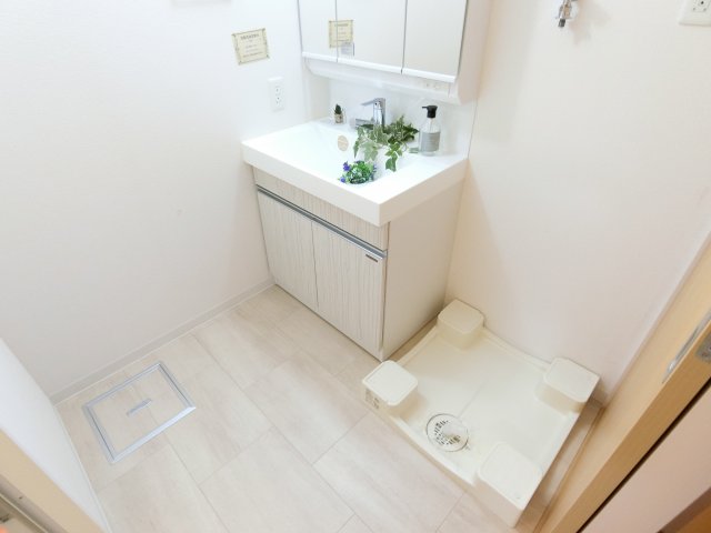 洗面設備　詳細は、RISUMO江坂本店→06-6155-7137まで♪