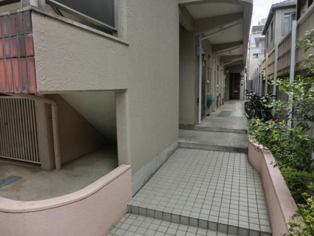 ロビー　エントランス