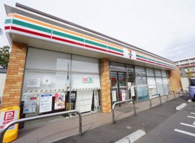 コンビニ　セブンイレブン世田谷南烏山2丁目店（コンビニ）まで386m