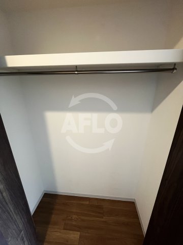 収納　サムティ都島North　クローゼット