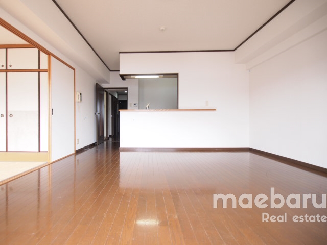 居室・リビング　15帖のリビング。※写真別部屋