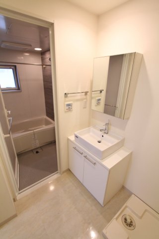 洗面設備　※参考写真